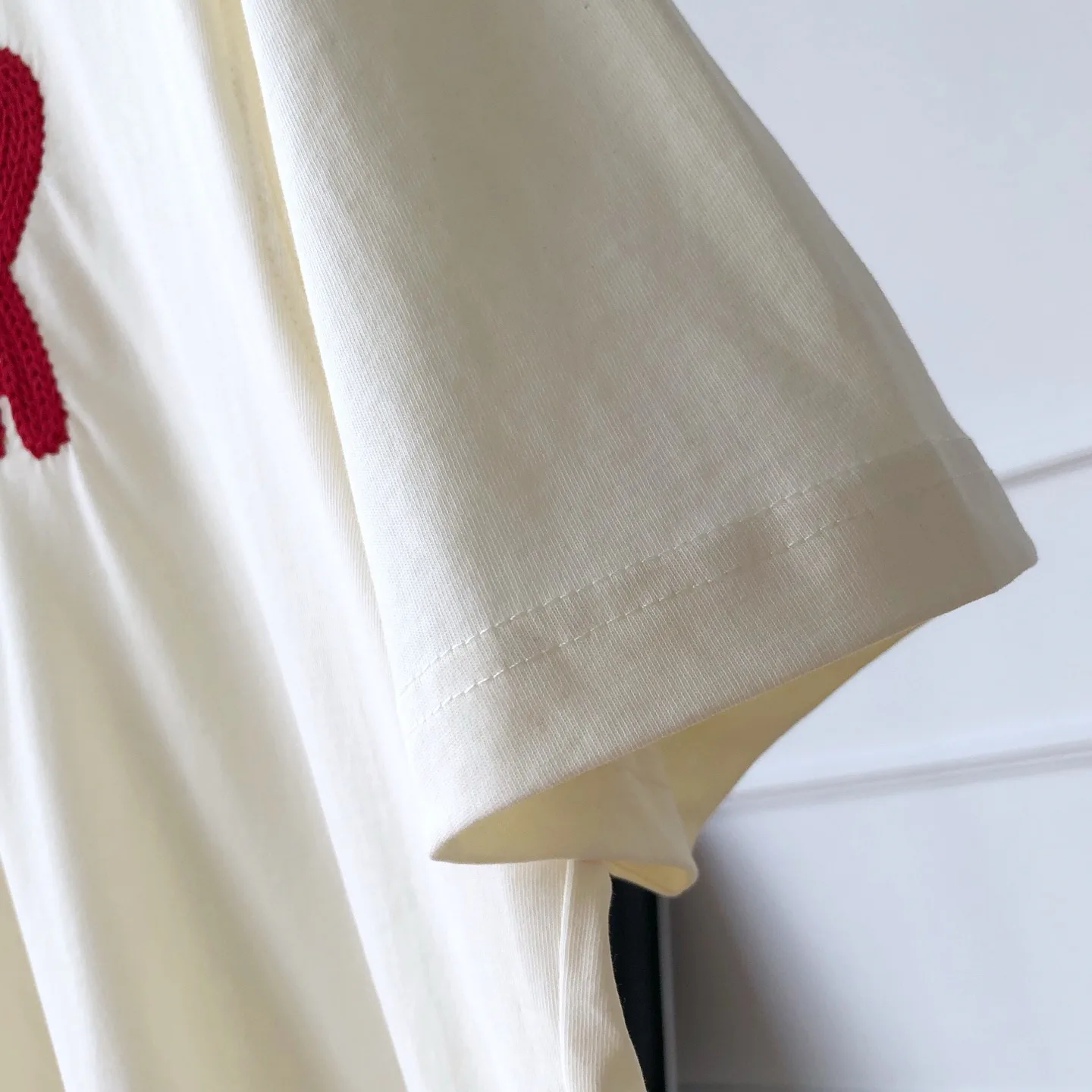 Футболки Женские Ami Paris 11248