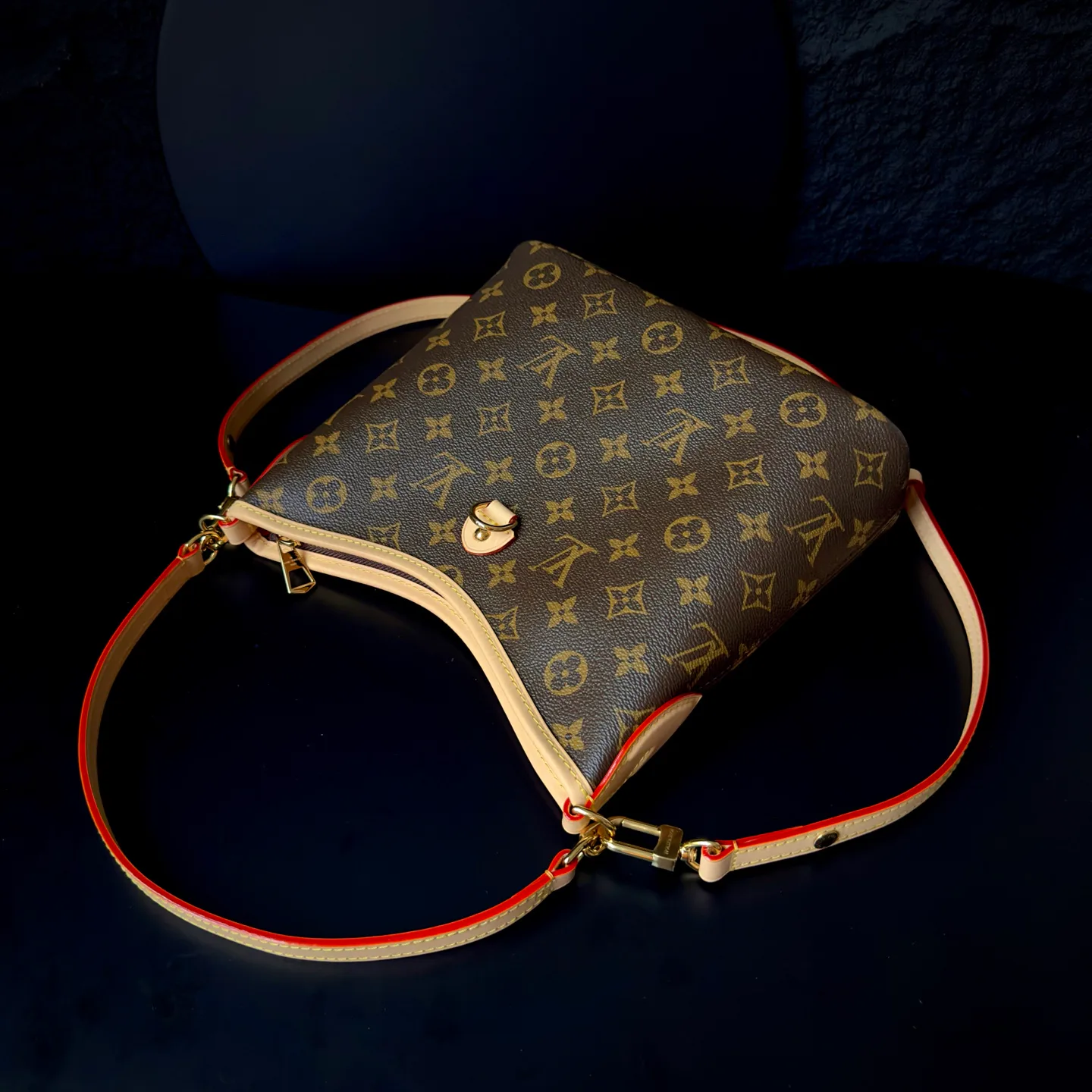 Классические Сумки Женские Louis Vuitton 18170512