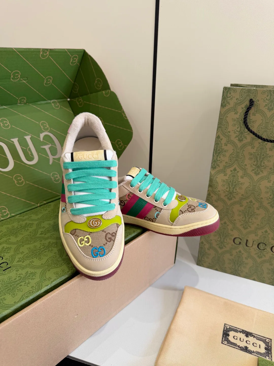 Кроссовки Женские Gucci 839603