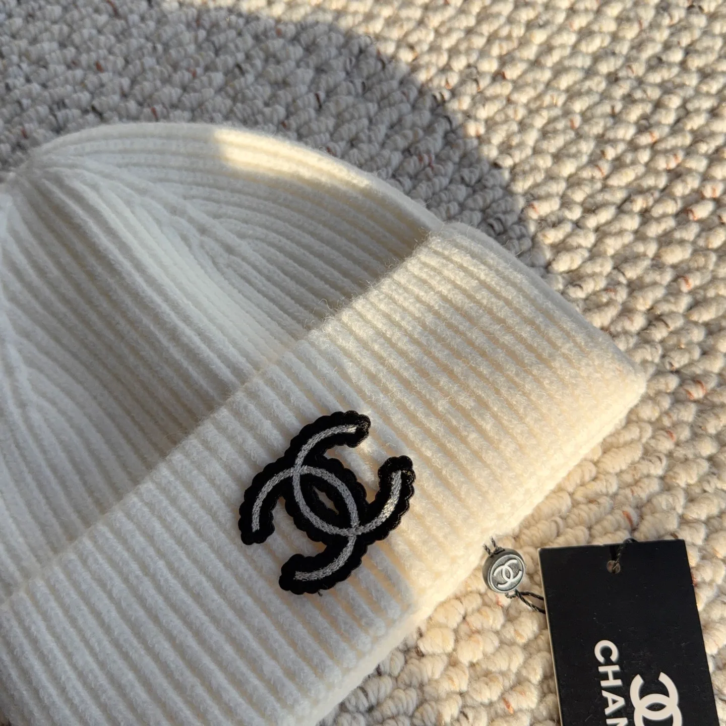 Головные Уборы Chanel 18450123