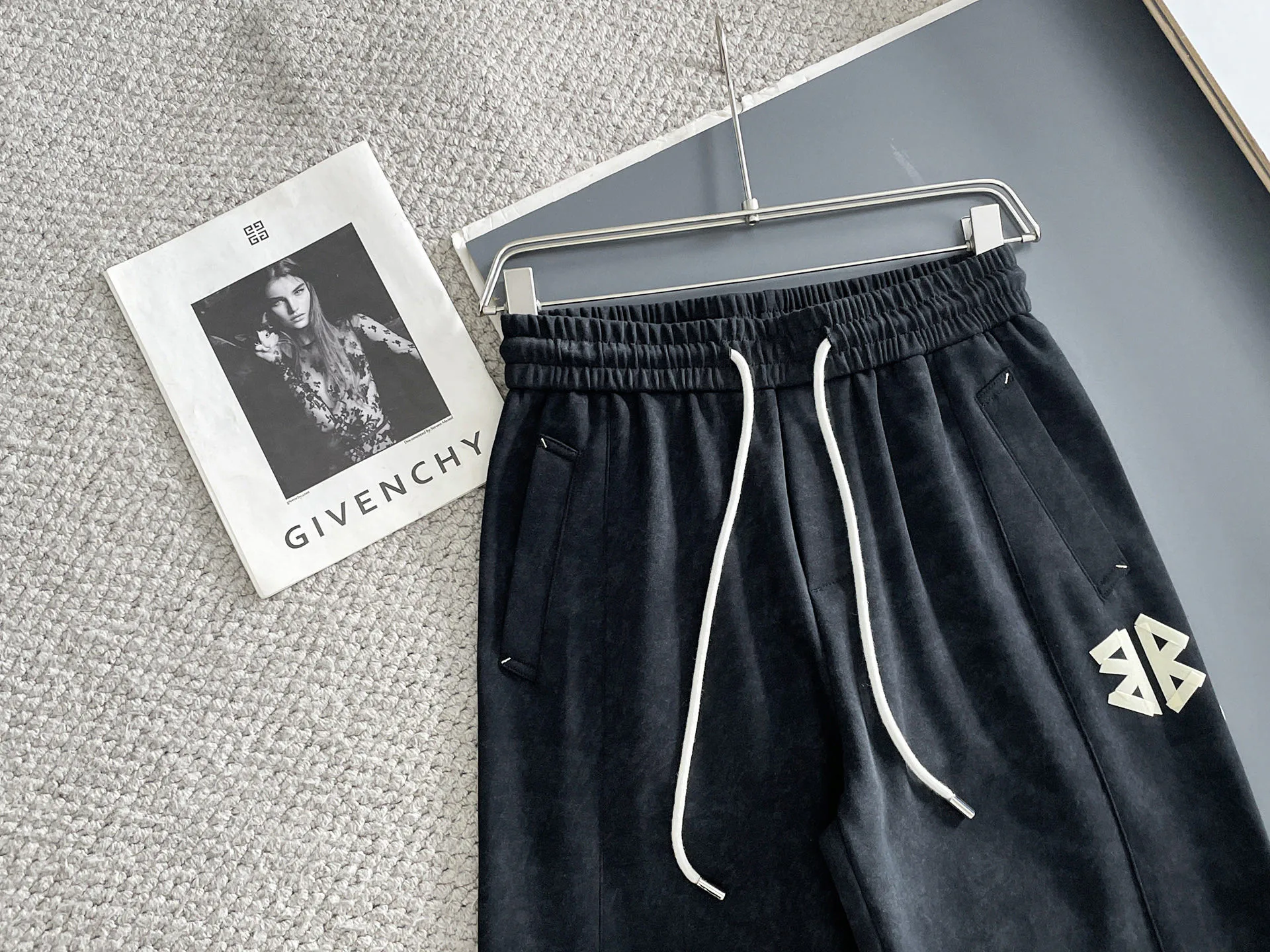 Брюки Женские Balenciaga 10310831