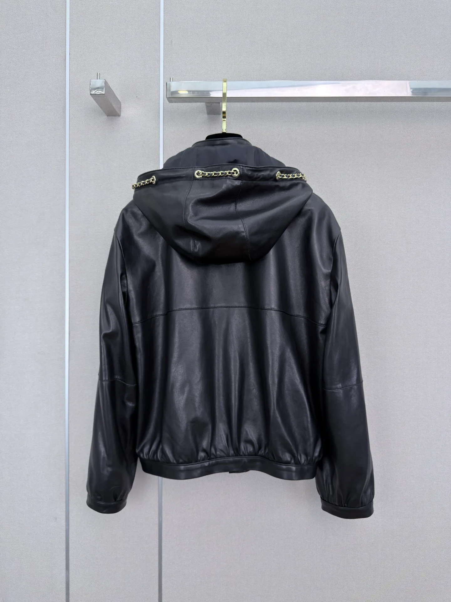 Кожаные Куртки И Дублёнки Женские Chanel 18138617