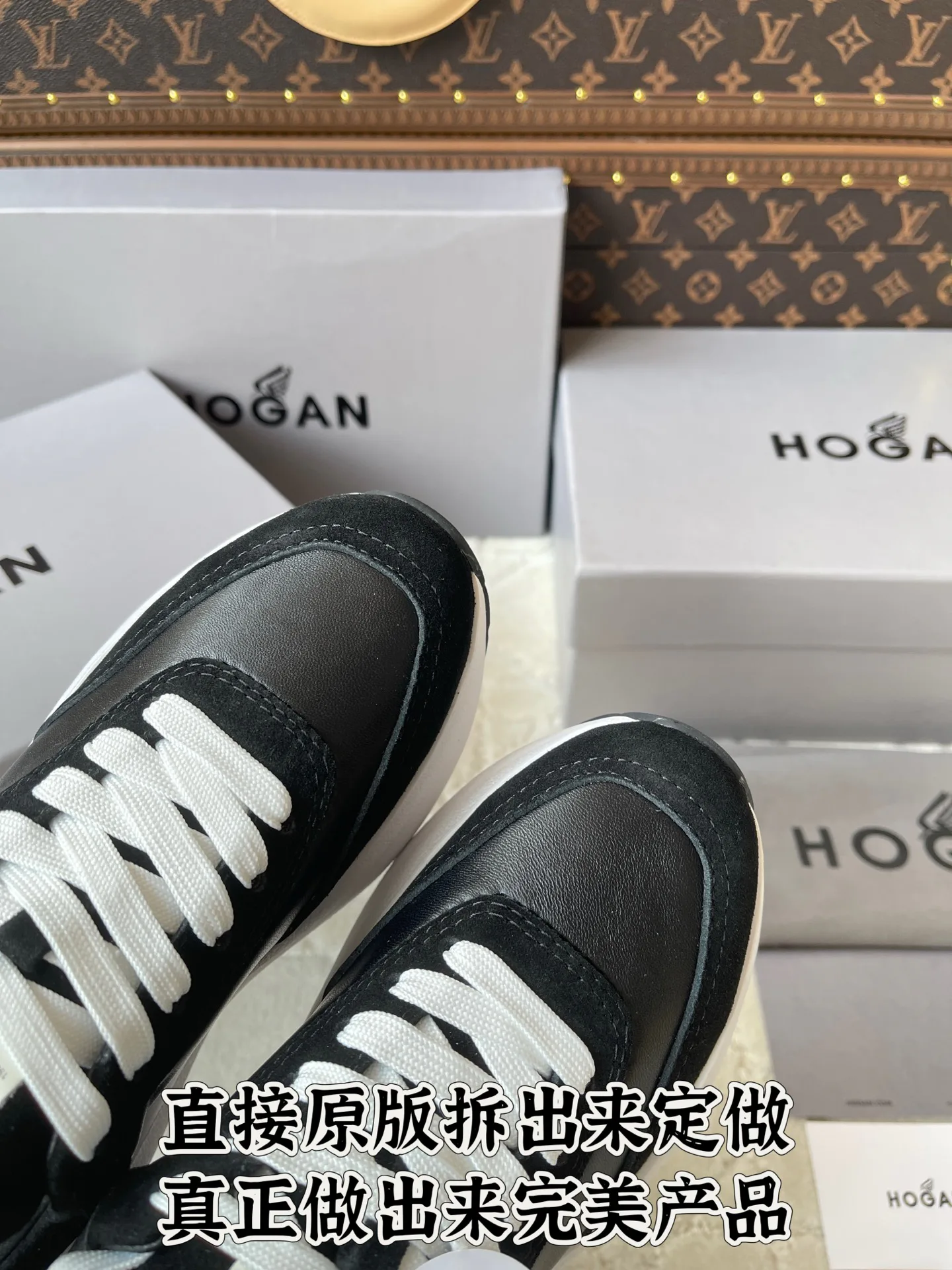 Кроссовки Женские Hogan 18152646