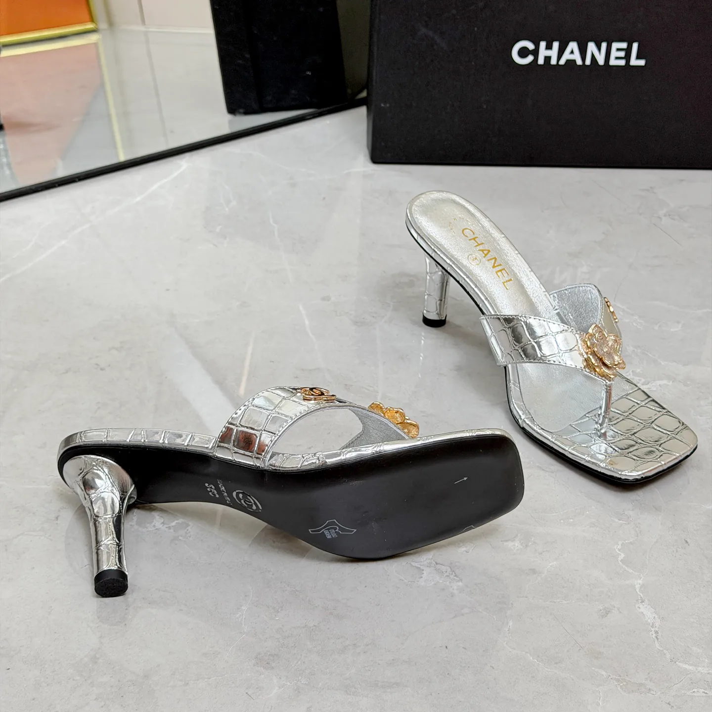 Босоножки Женские Chanel 17335021