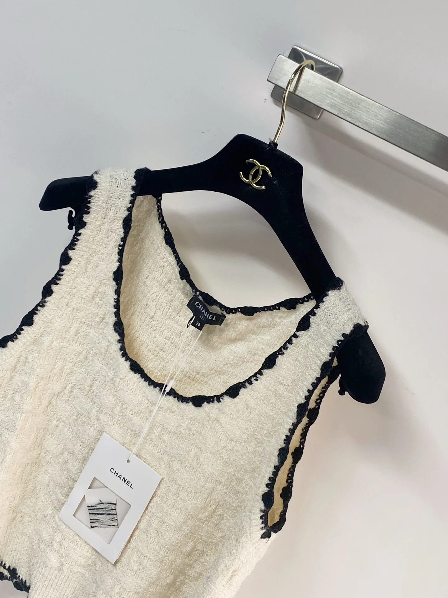 Жилеты Женские Chanel 11681713