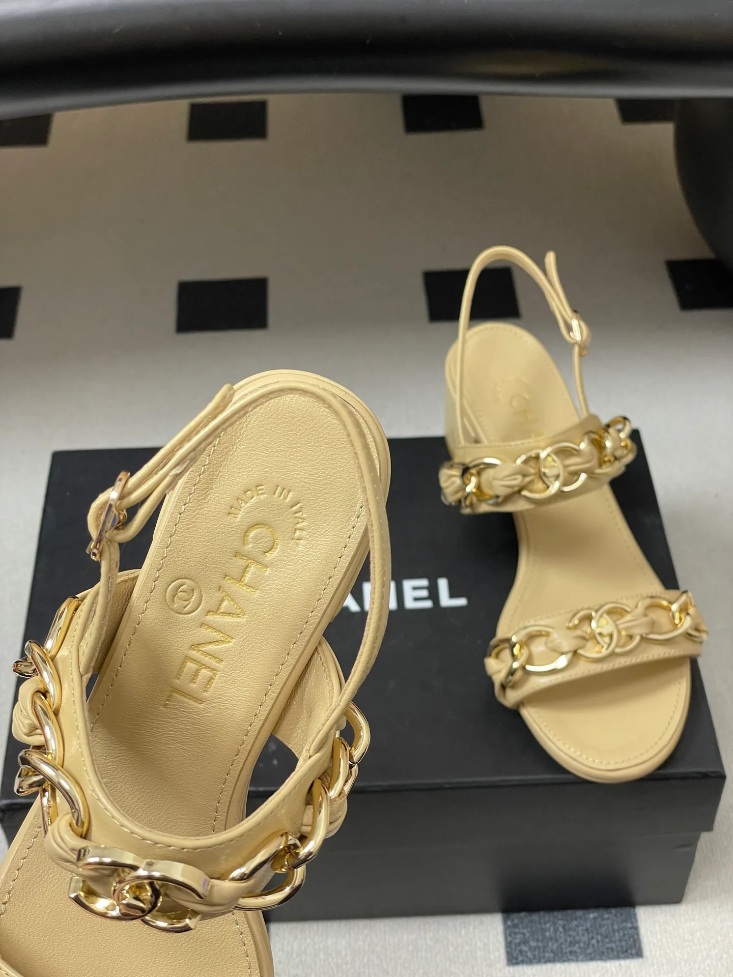 Босоножки Женские Chanel 12810838