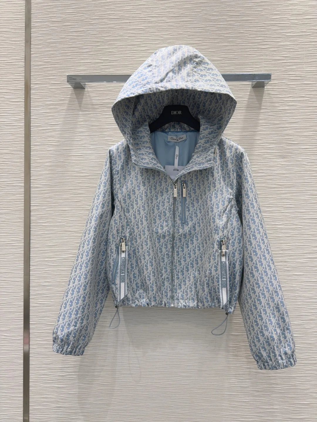Куртки И Пуховики Женские Christian Dior 89367
