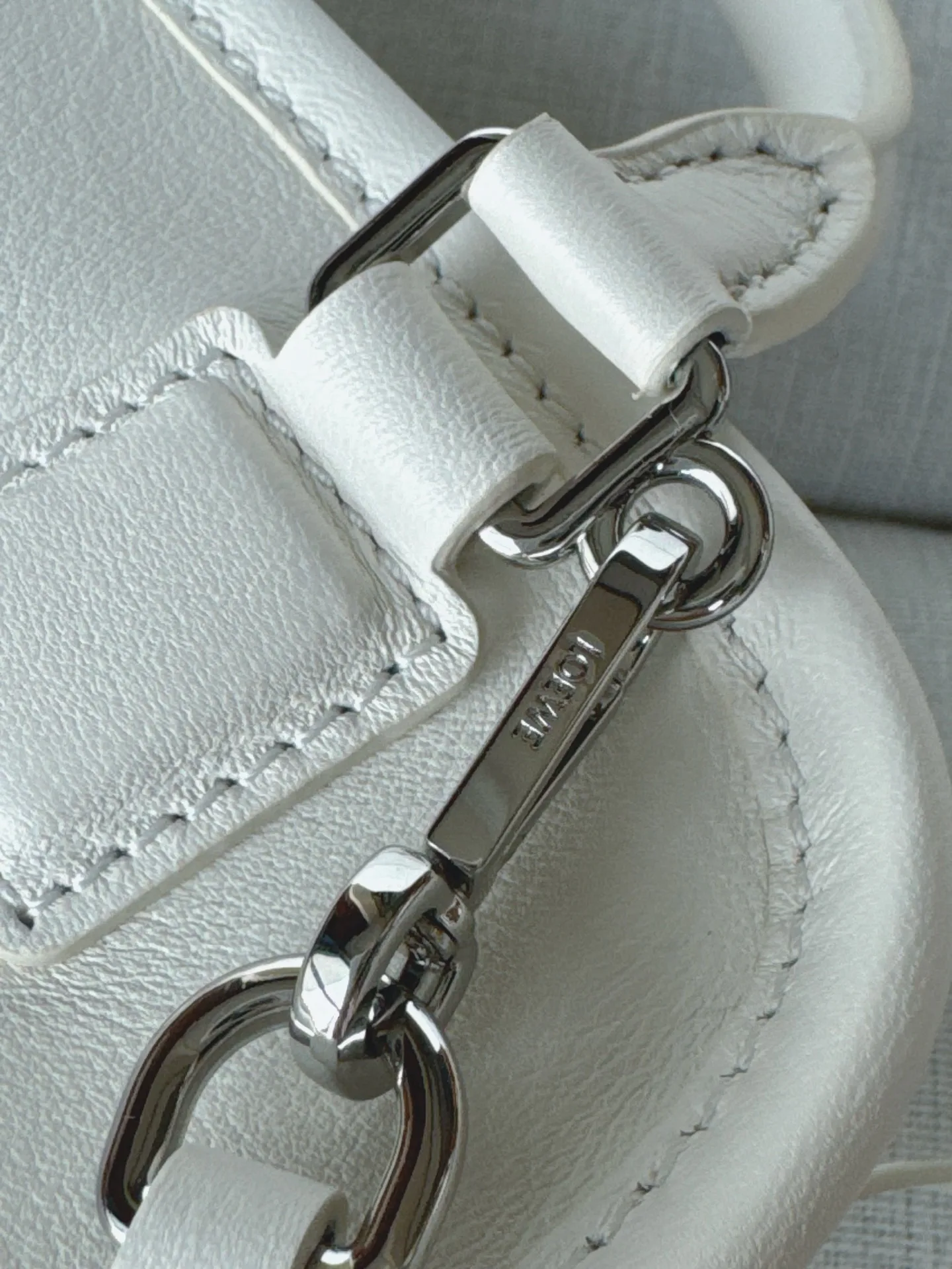 Классические Сумки Женские Loewe 13277542