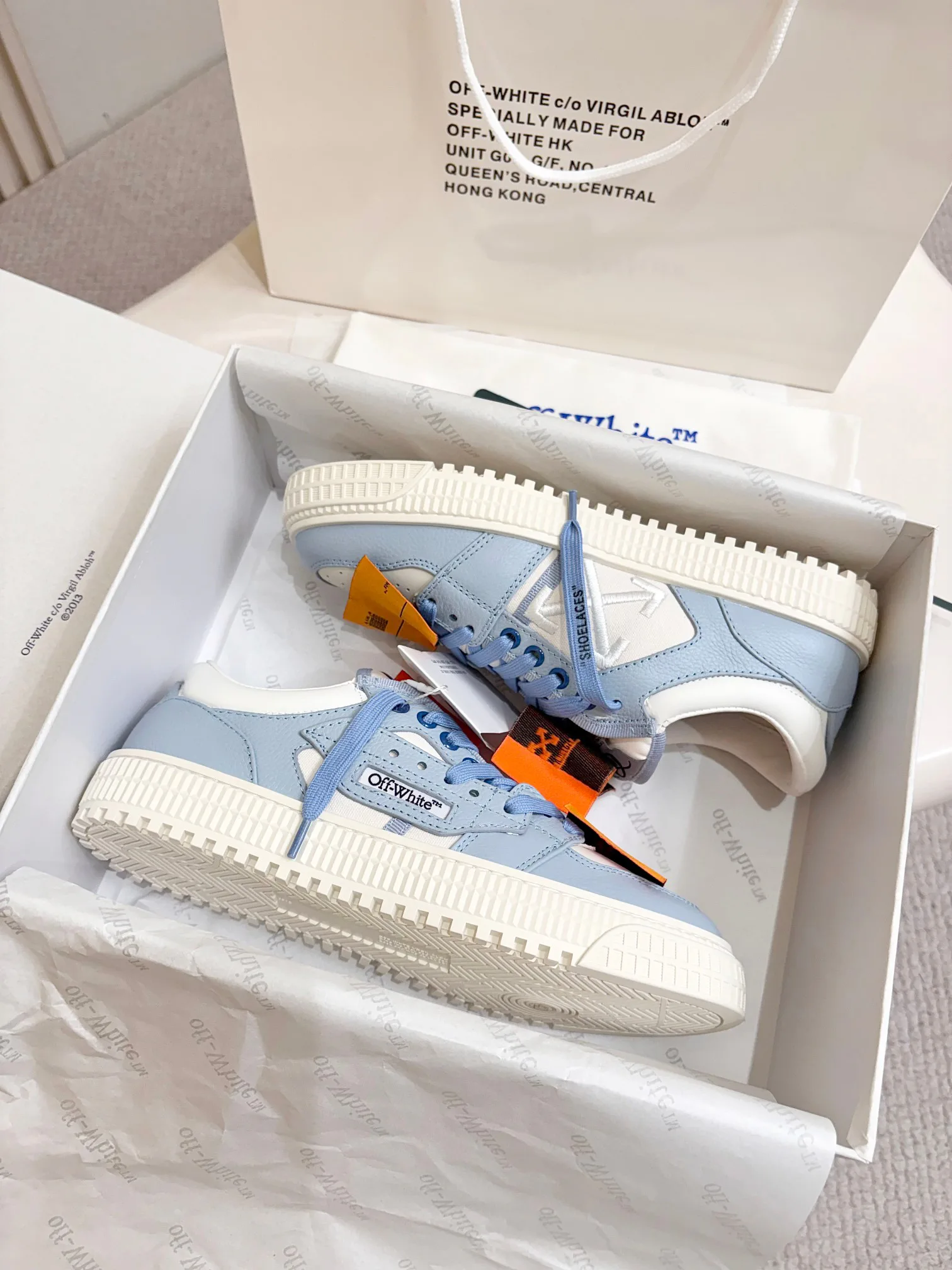 Кроссовки Женские Off-White 18103209
