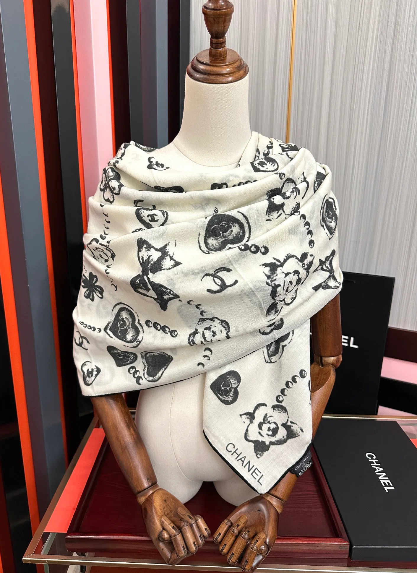 Платки Chanel 1603520