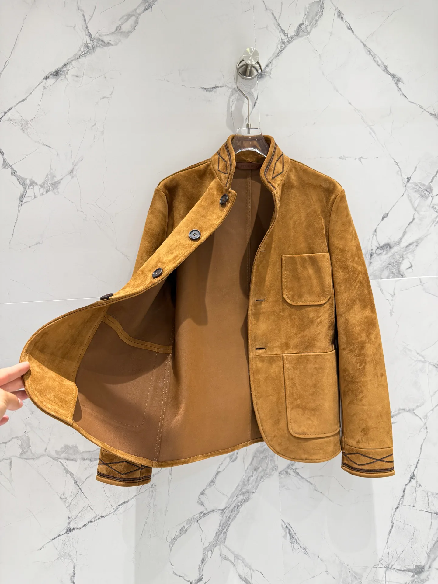 Кожаные Куртки И Дублёнки Женские Loro Piana 11700588