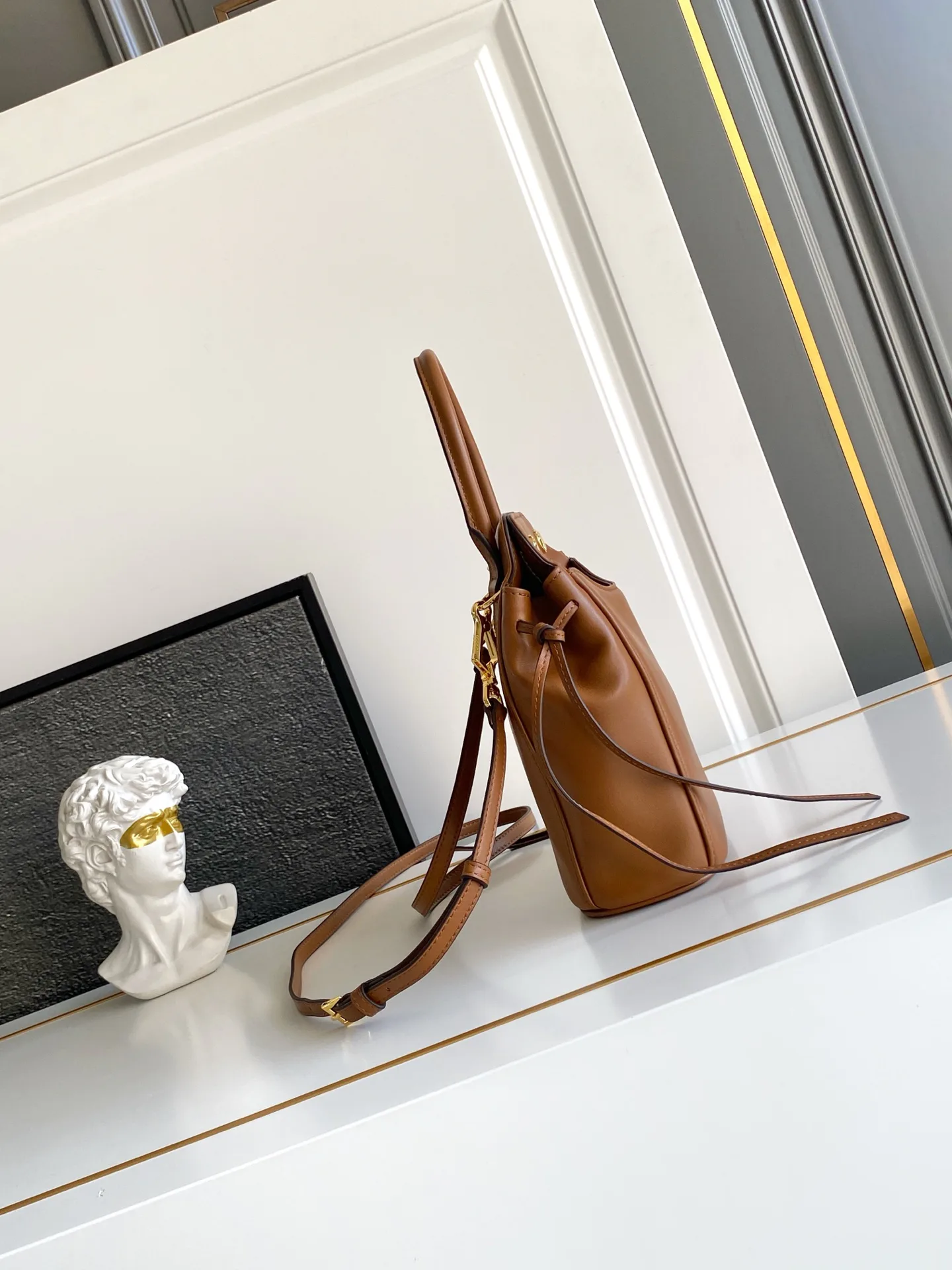 Классические Сумки Женские Prada 13368490