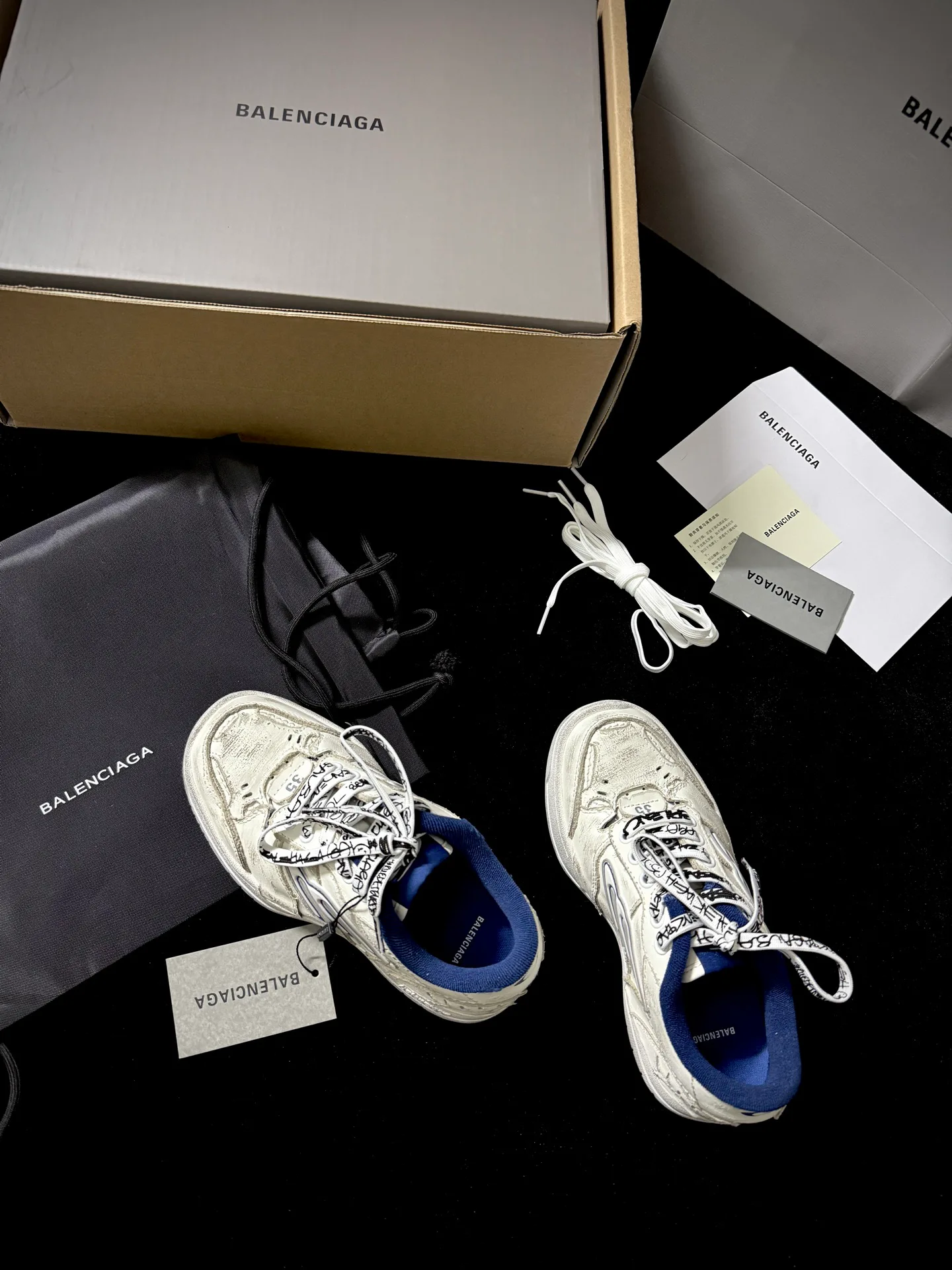 Кроссовки Женские Balenciaga 11470661