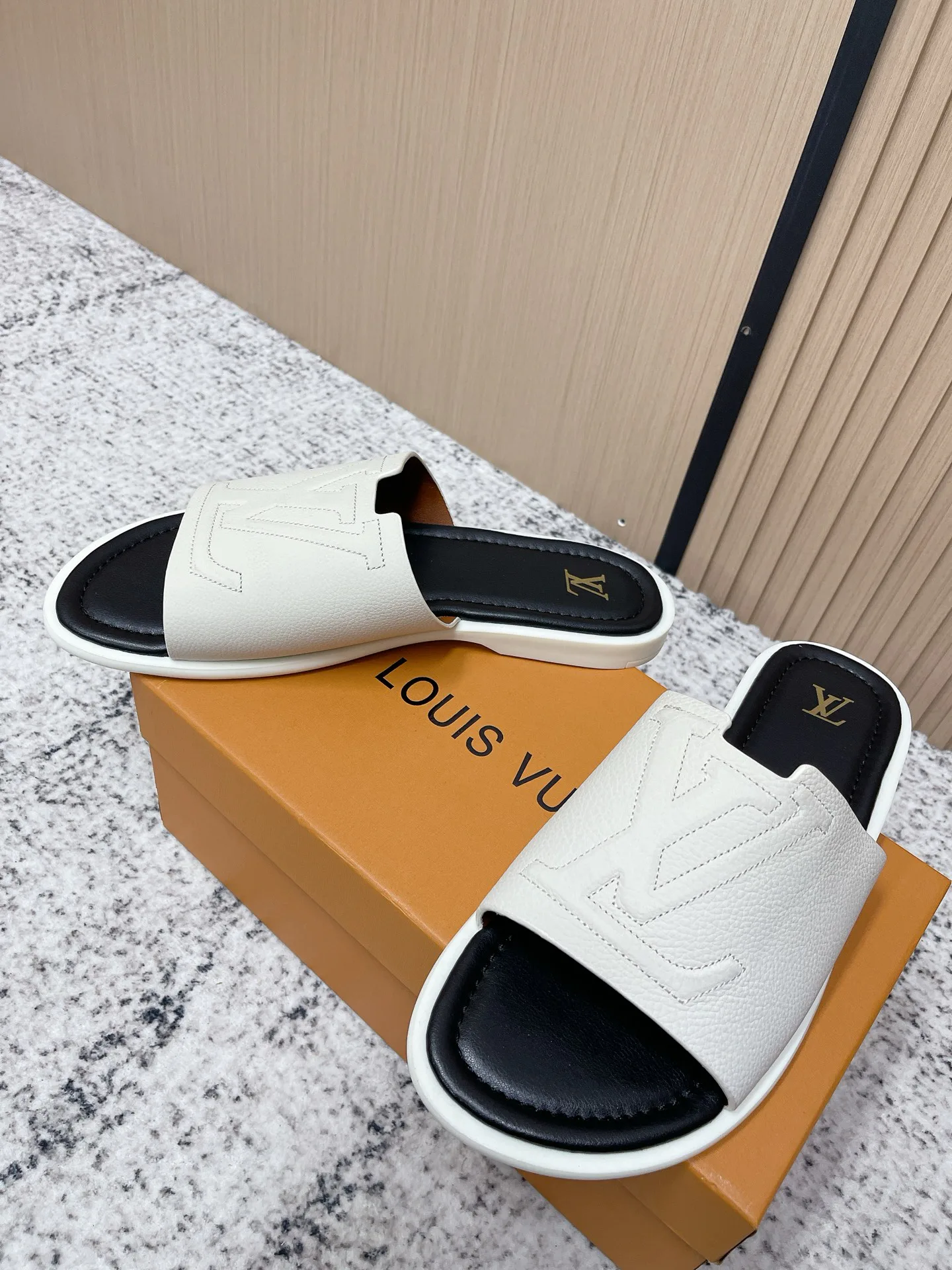 Сандалии Мужские Louis Vuitton 12785785