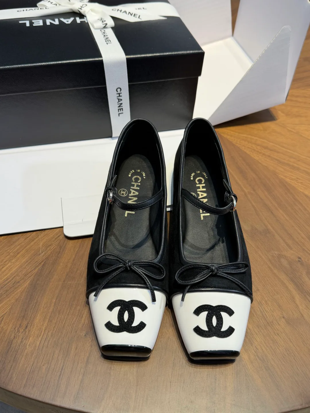 Туфли Женские Chanel 19306951