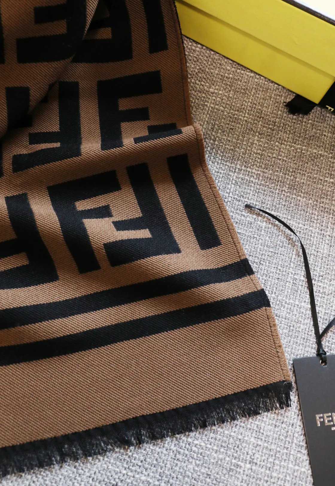 Шарфы Fendi 9632593