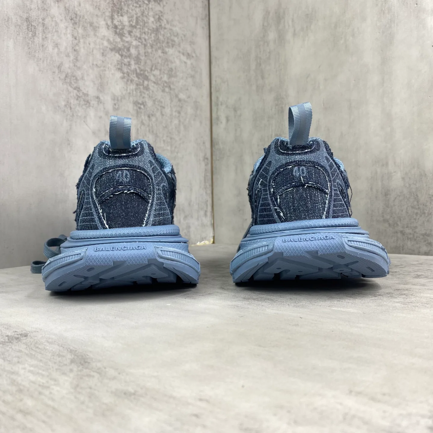 Кроссовки Женские Balenciaga 11102644