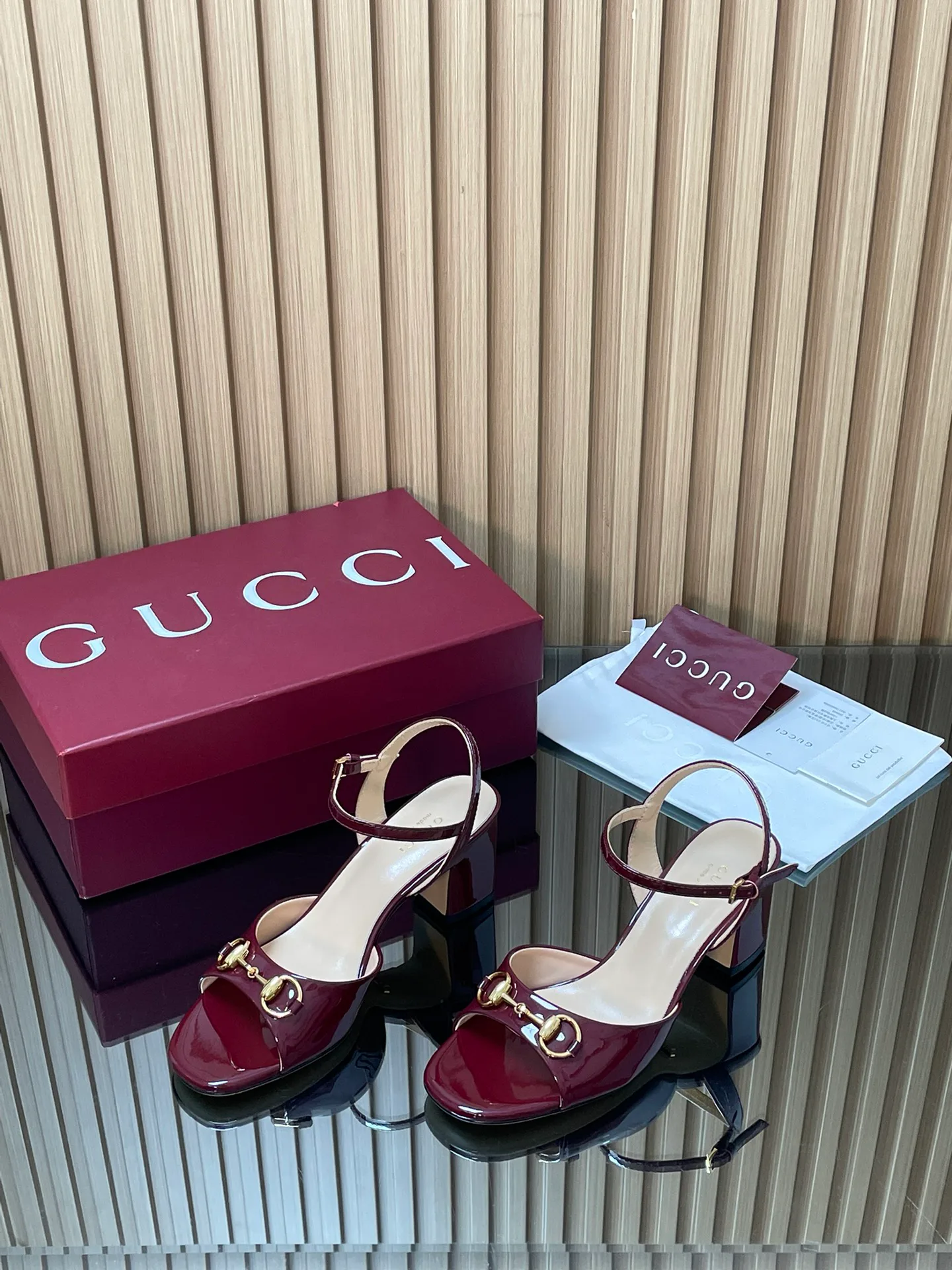 Босоножки Женские Gucci 11616294