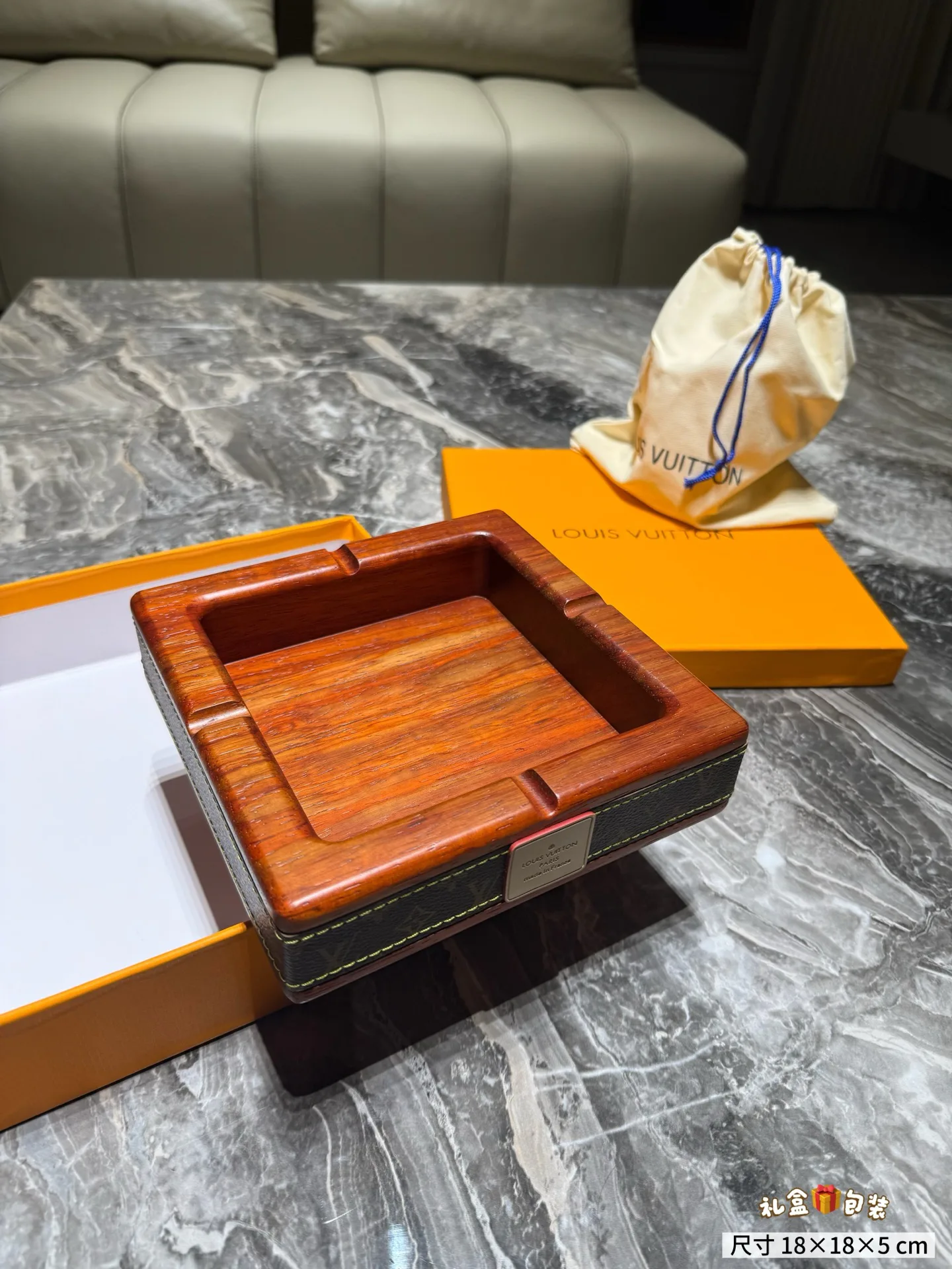 Посуда Louis Vuitton 18013637