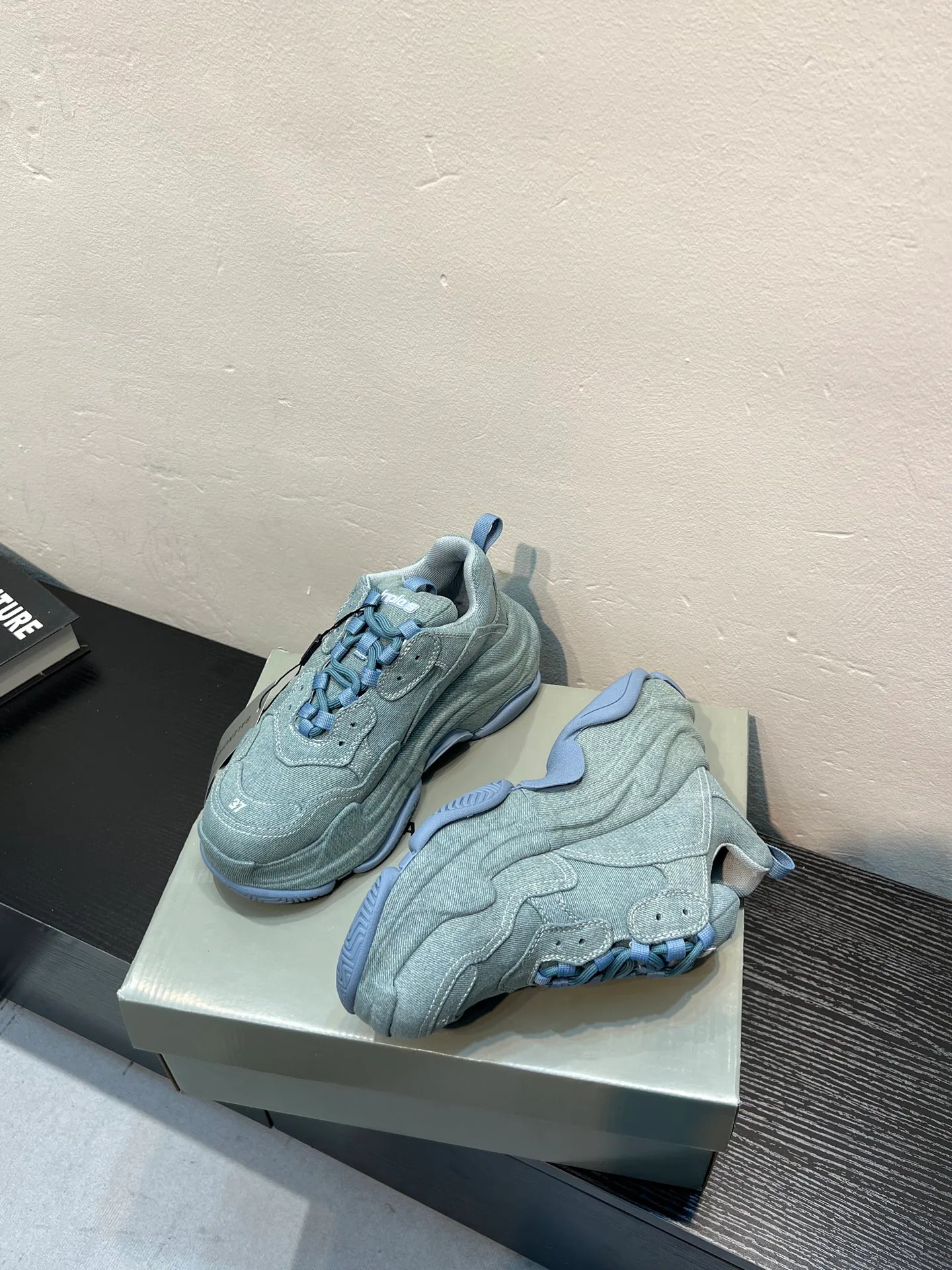 Кроссовки Женские Balenciaga 4832846