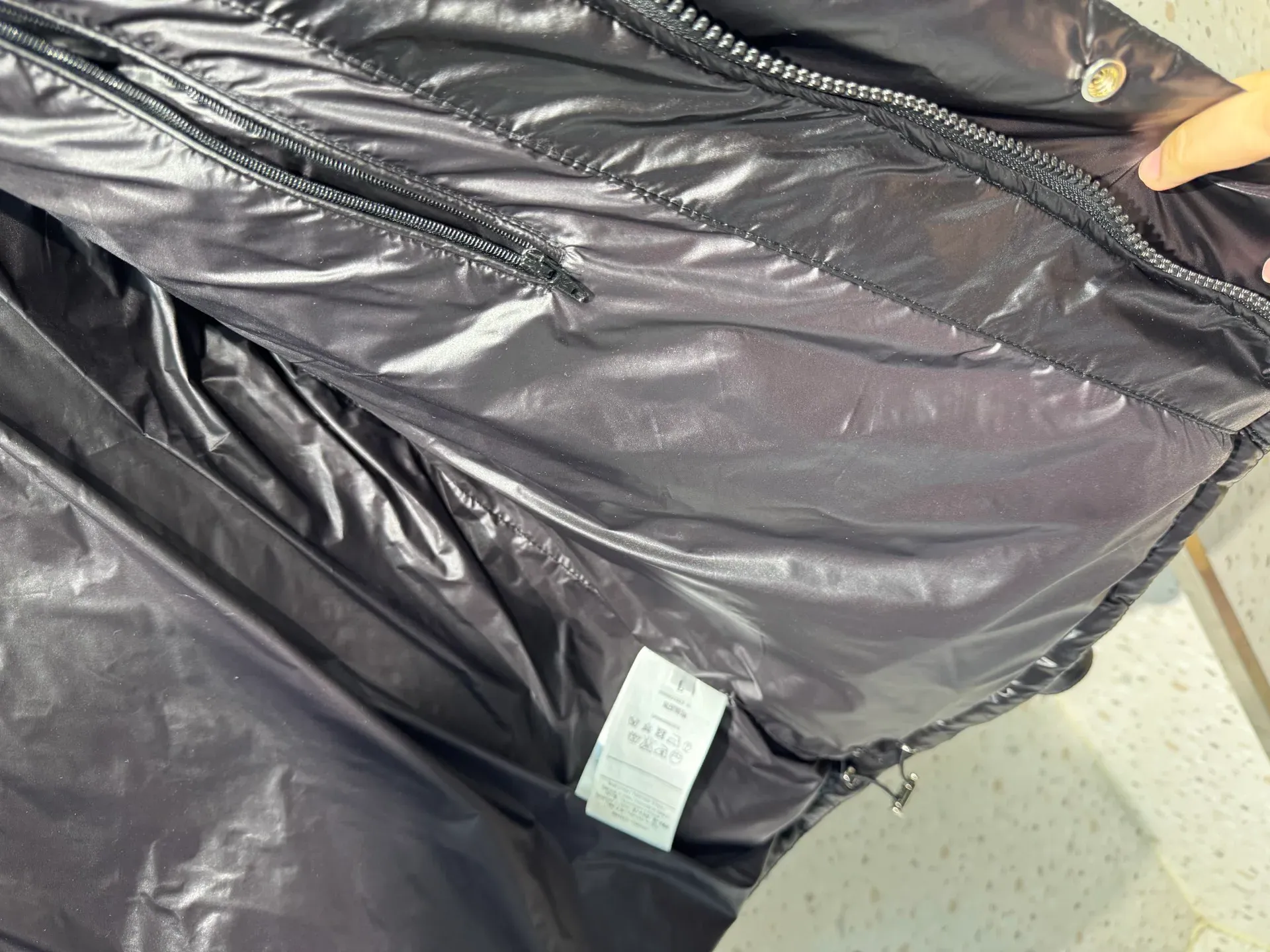 Куртки И Пуховики Мужские Valentino 433415