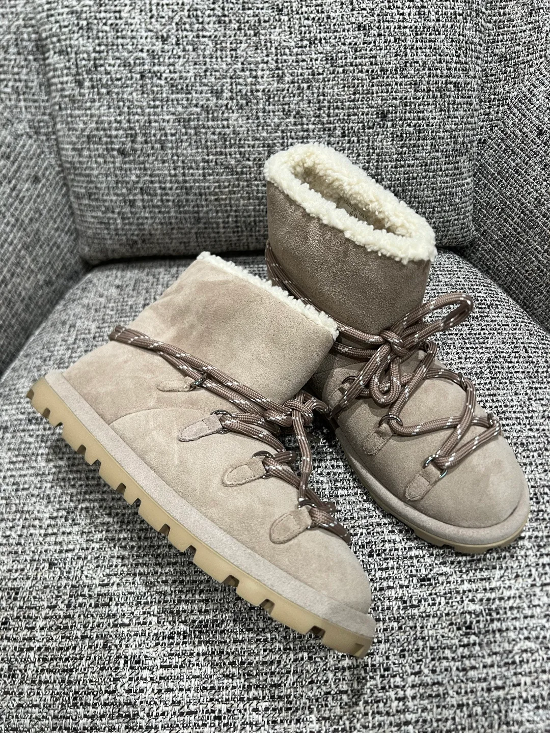 Угги Женские Miu Miu 18592417