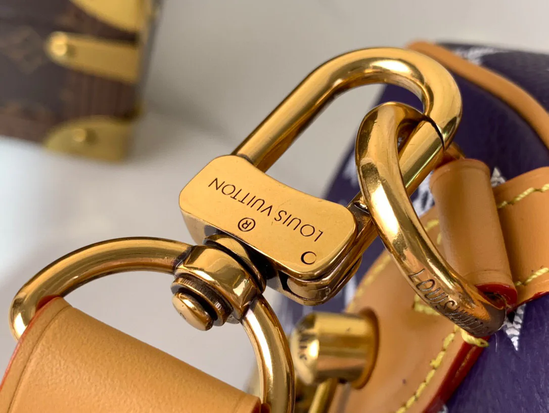 Сумки На Ремне Женские Louis Vuitton 81297