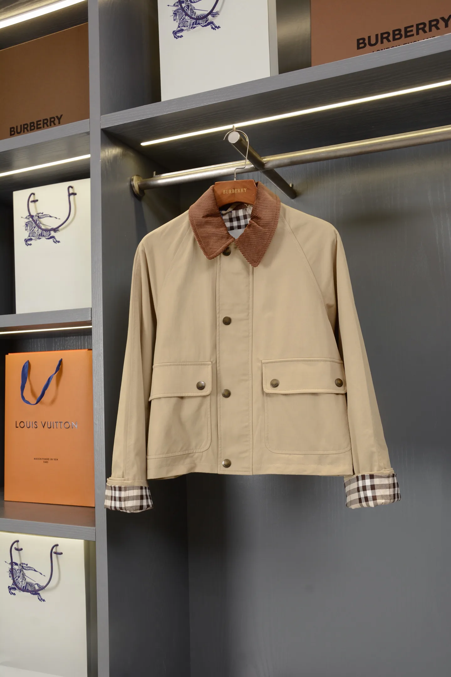 Тренчи Женские Burberry 17906713