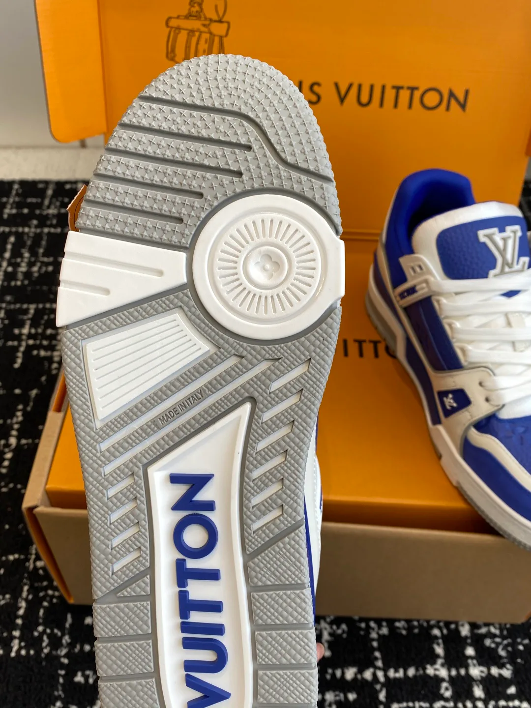 Кроссовки Женские Louis Vuitton 5790948