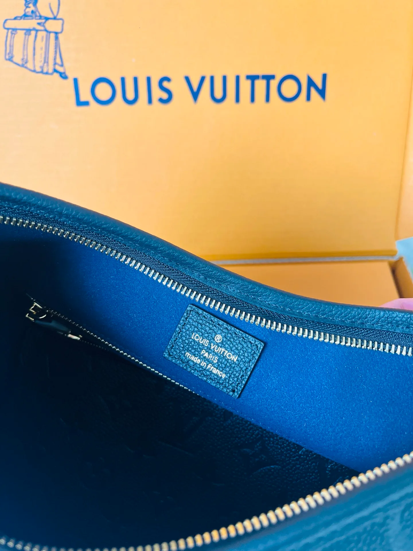 Классические Сумки Женские Louis Vuitton 12569326