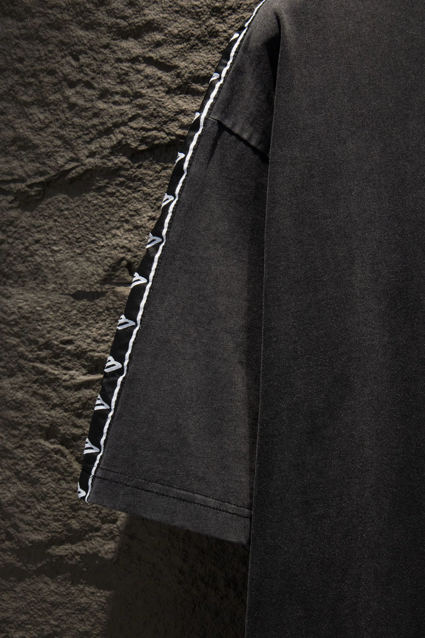 Футболки Женские Balenciaga 9596368