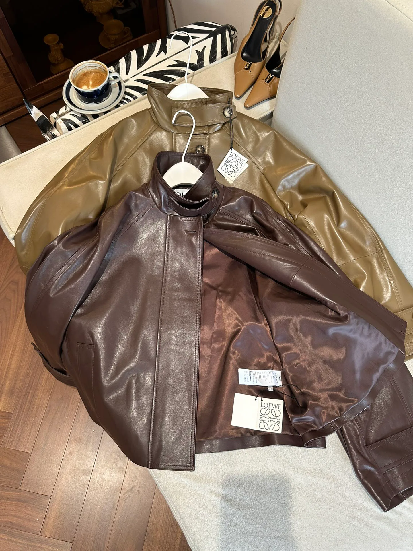 Кожаные Куртки И Дублёнки Женские Loewe 10817717