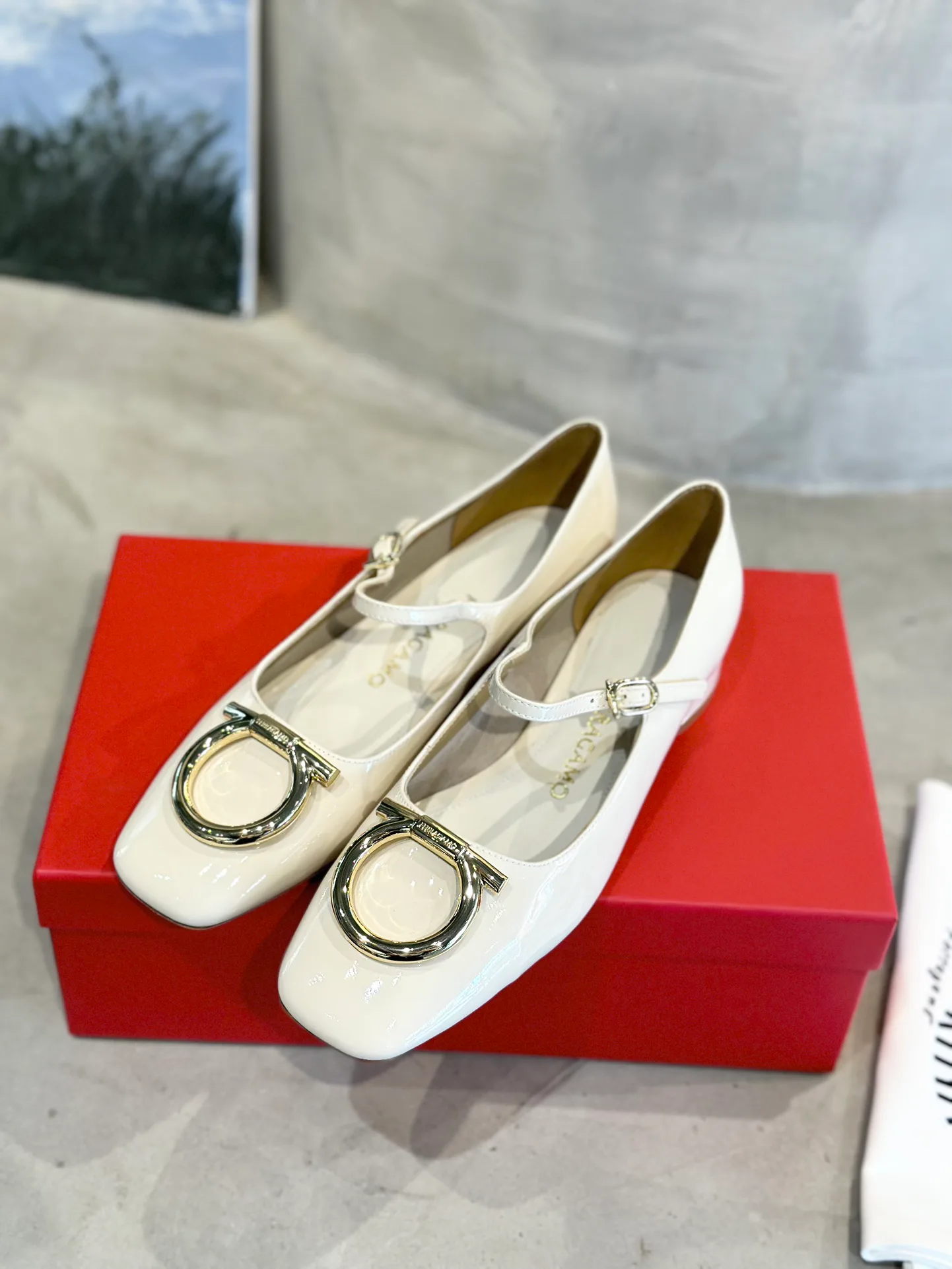 Туфли Женские Salvatore Ferragamo 13368435