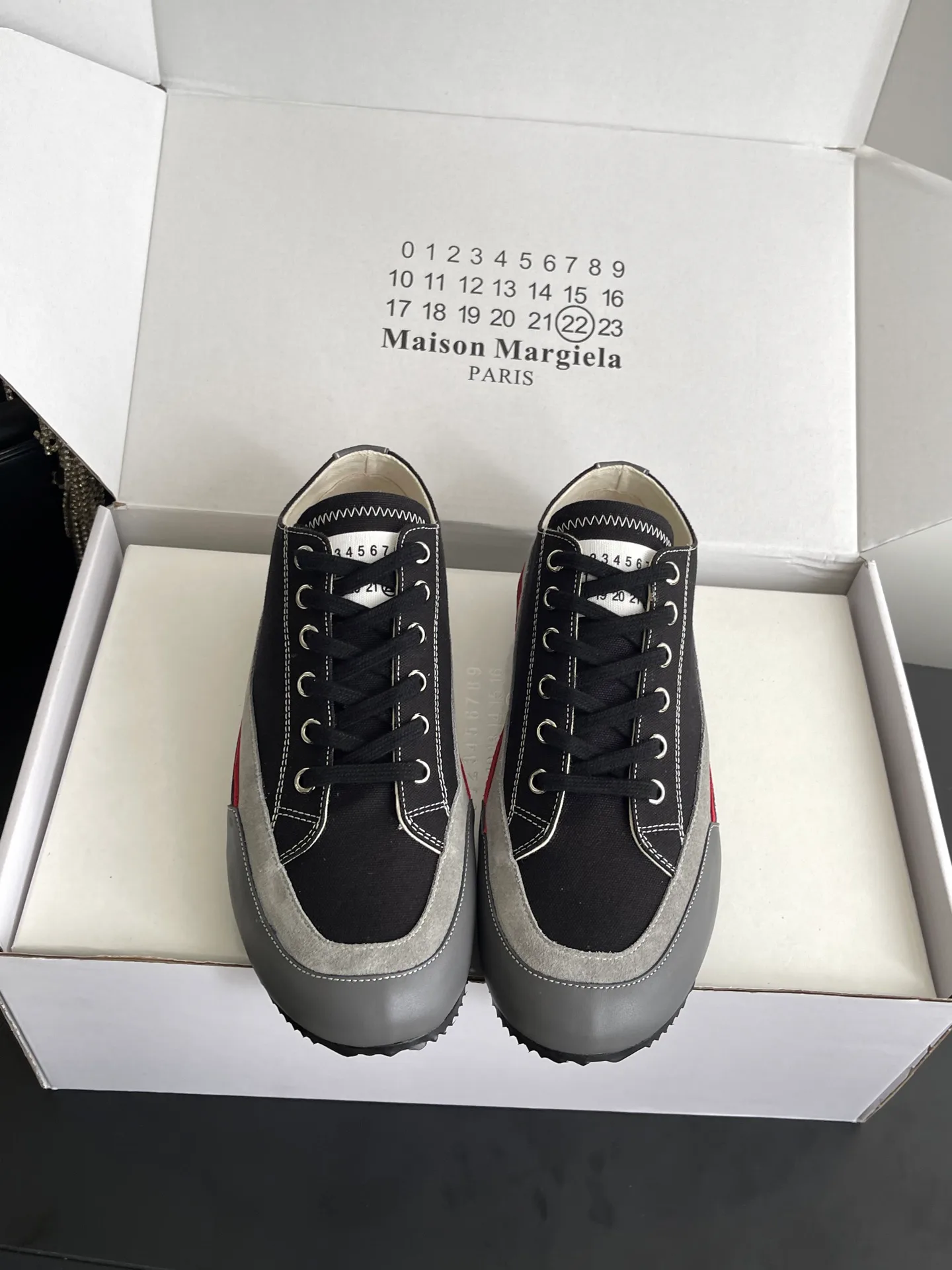 Кроссовки Женские Maison Margiela 17554410