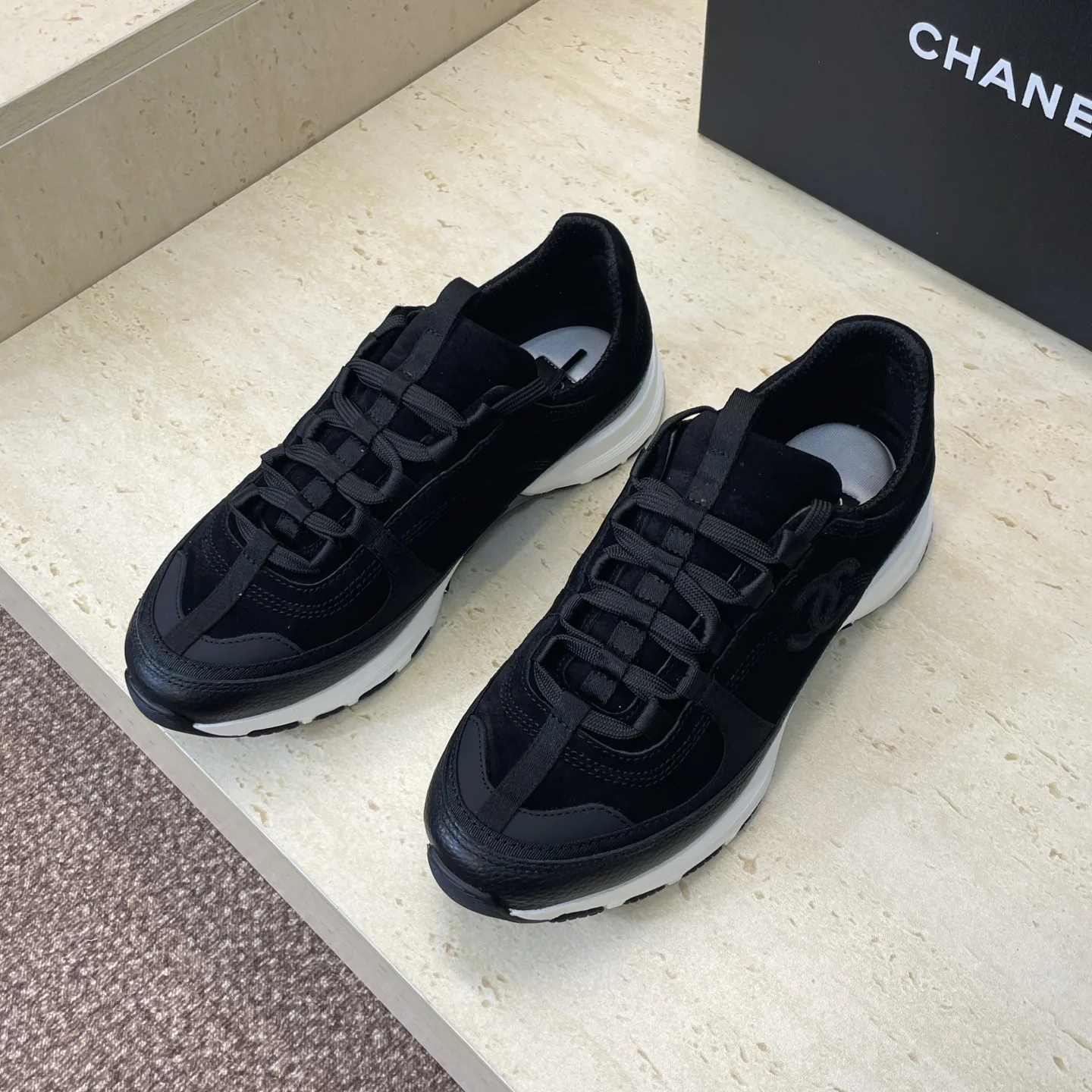 Кроссовки Женские Chanel 11498283