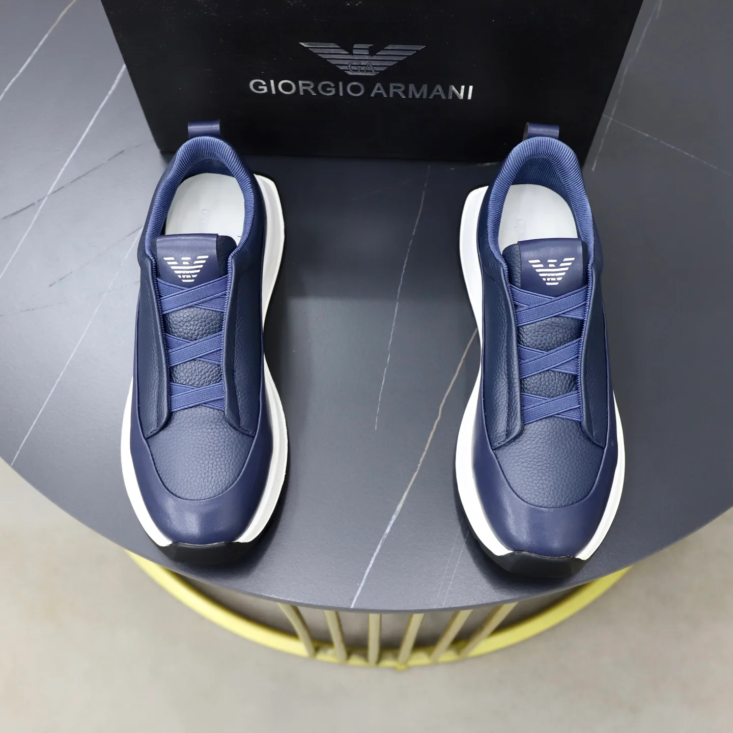Кроссовки Мужские Armani 17604367