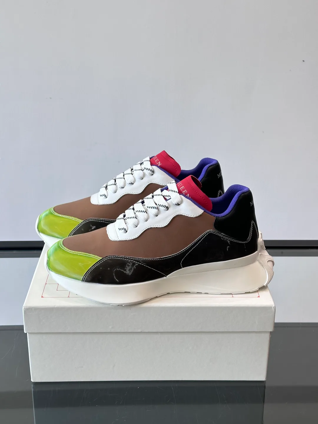 Кроссовки Женские Alexander Mcqueen 564571