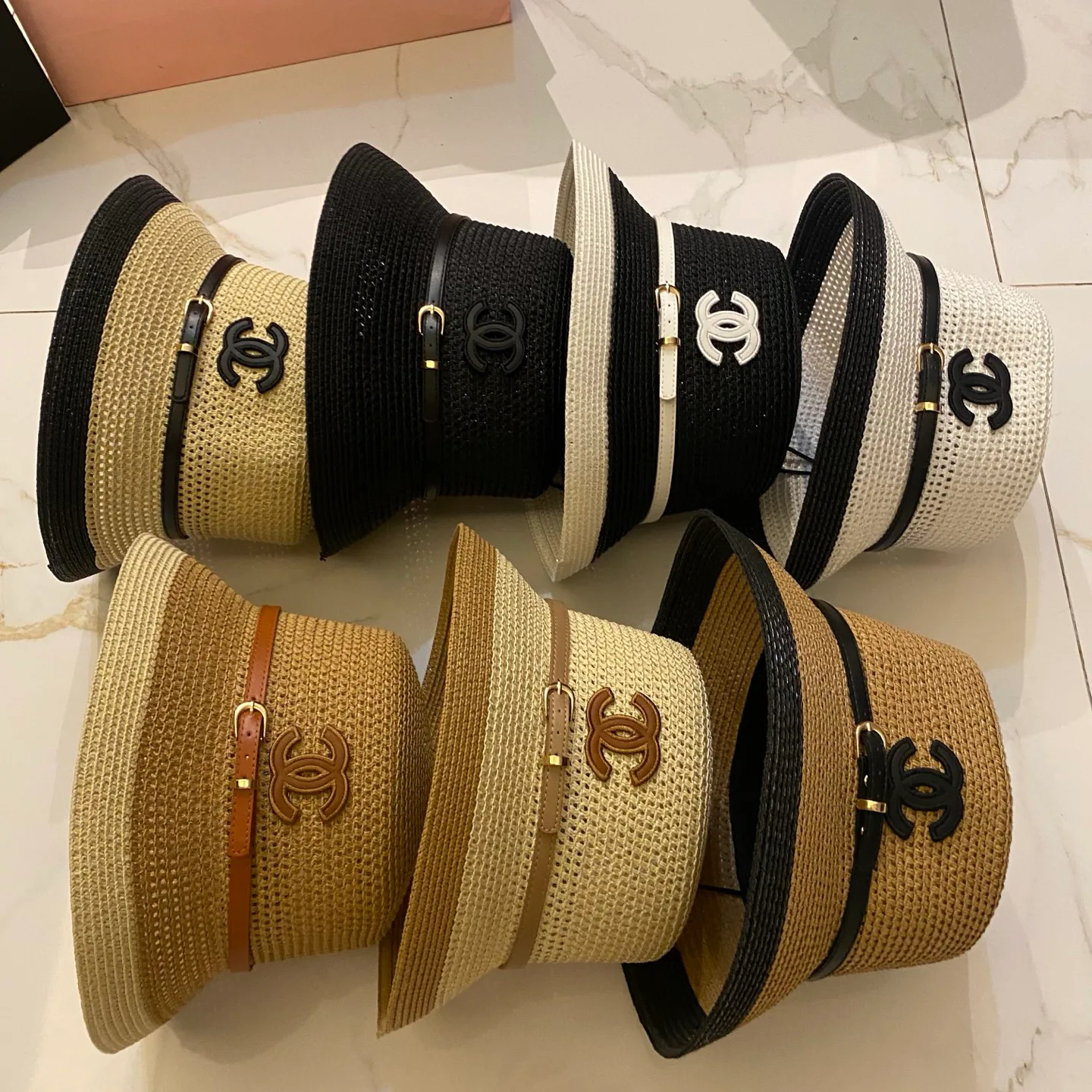 Головные Уборы Chanel 17498283