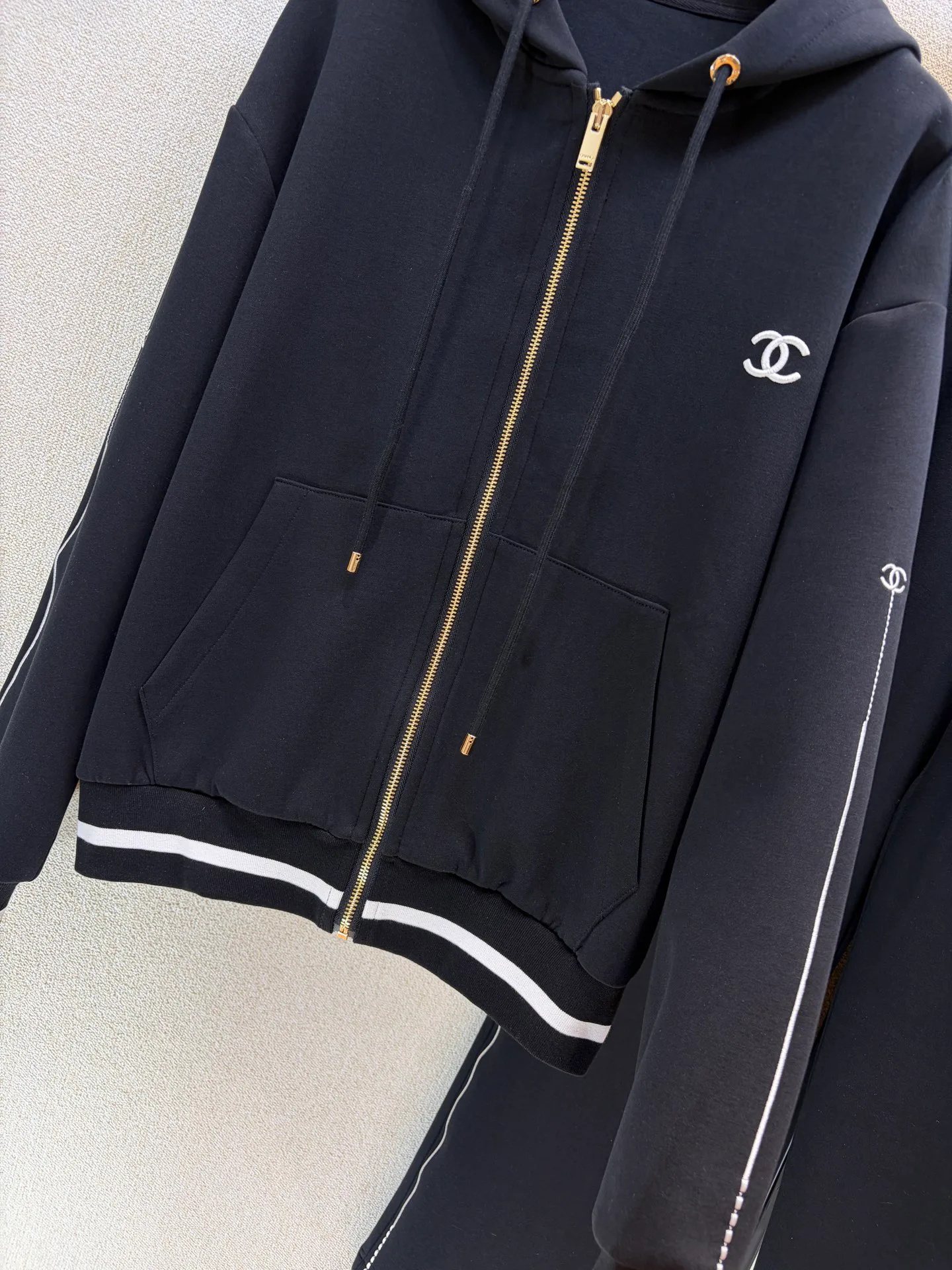 Спортивные Костюмы Женские Chanel 18408099