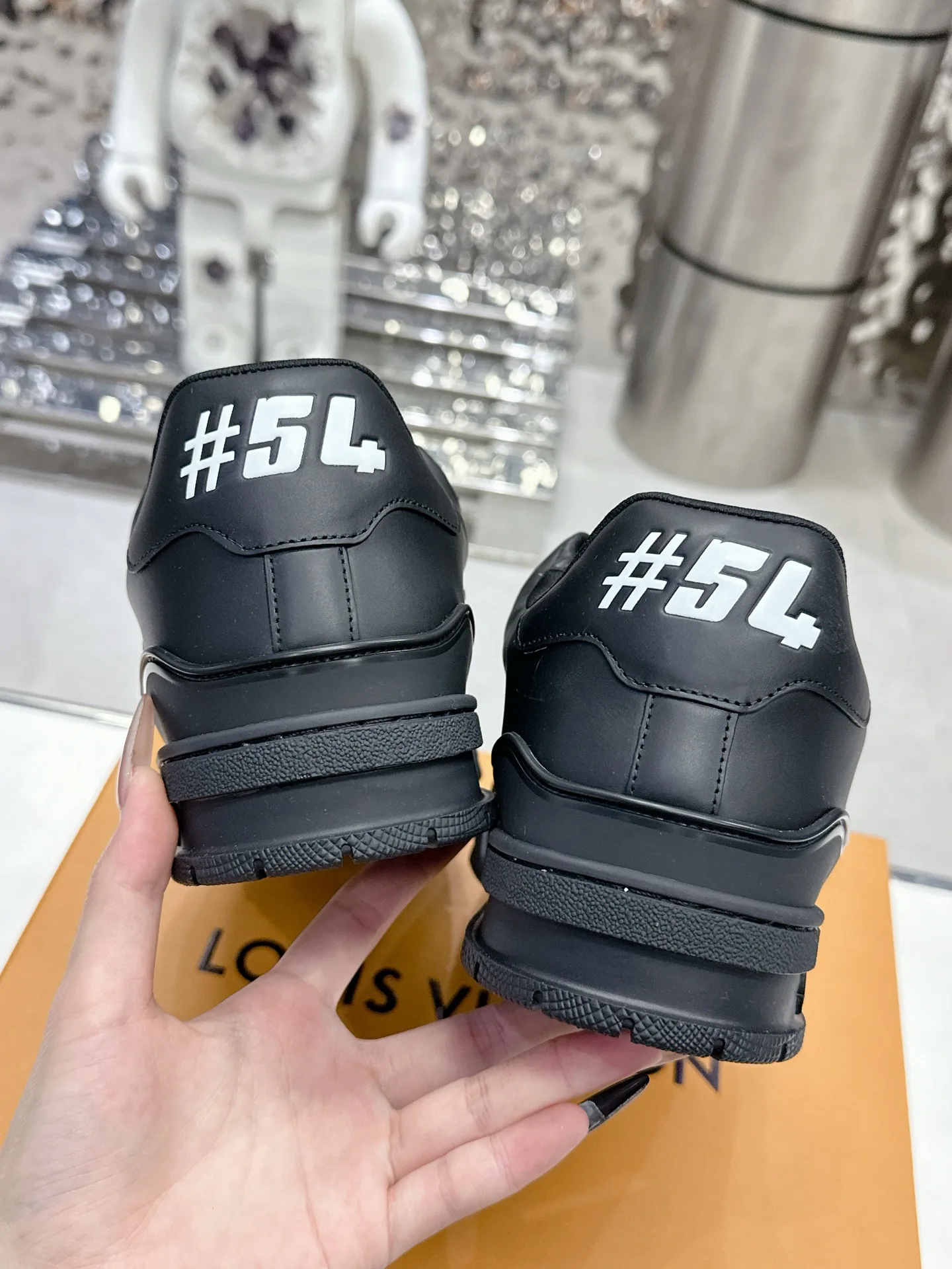 Кроссовки Женские Louis Vuitton 10060932