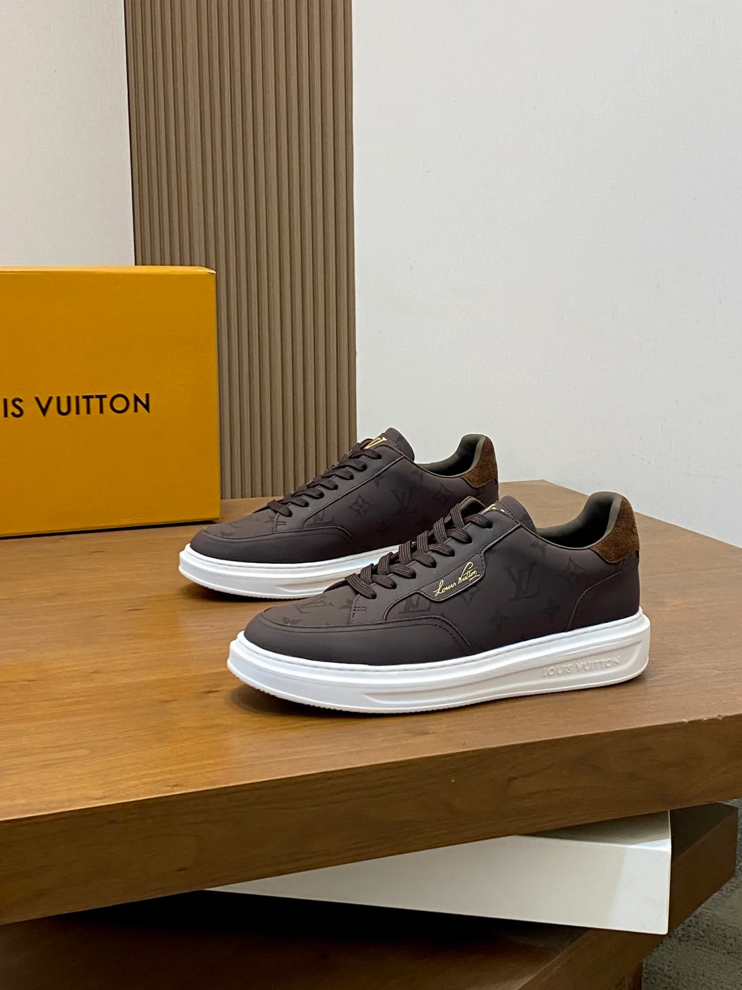 Кроссовки Мужские Louis Vuitton 19010919