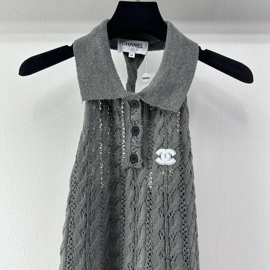 Жилеты Женские Chanel 11342804