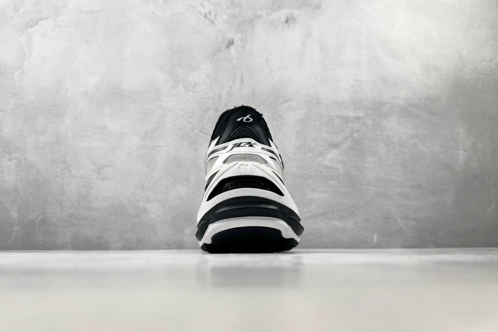 Кроссовки Женские Balenciaga 19670013