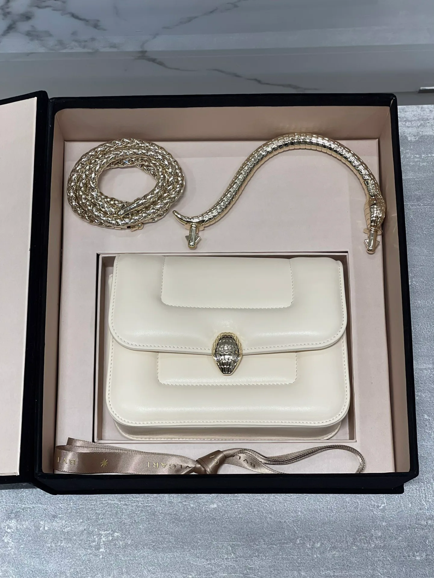 Классические Сумки Женские Bvlgari 5080430