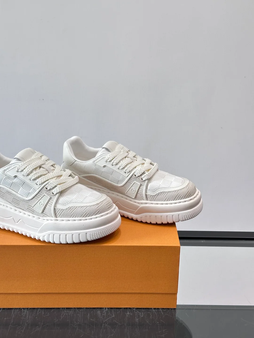 Кроссовки Мужские Louis Vuitton 13453001