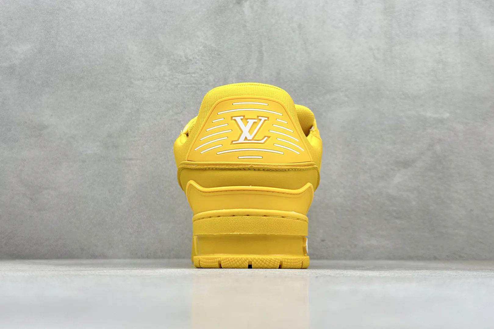 Кроссовки Женские Louis Vuitton 253825