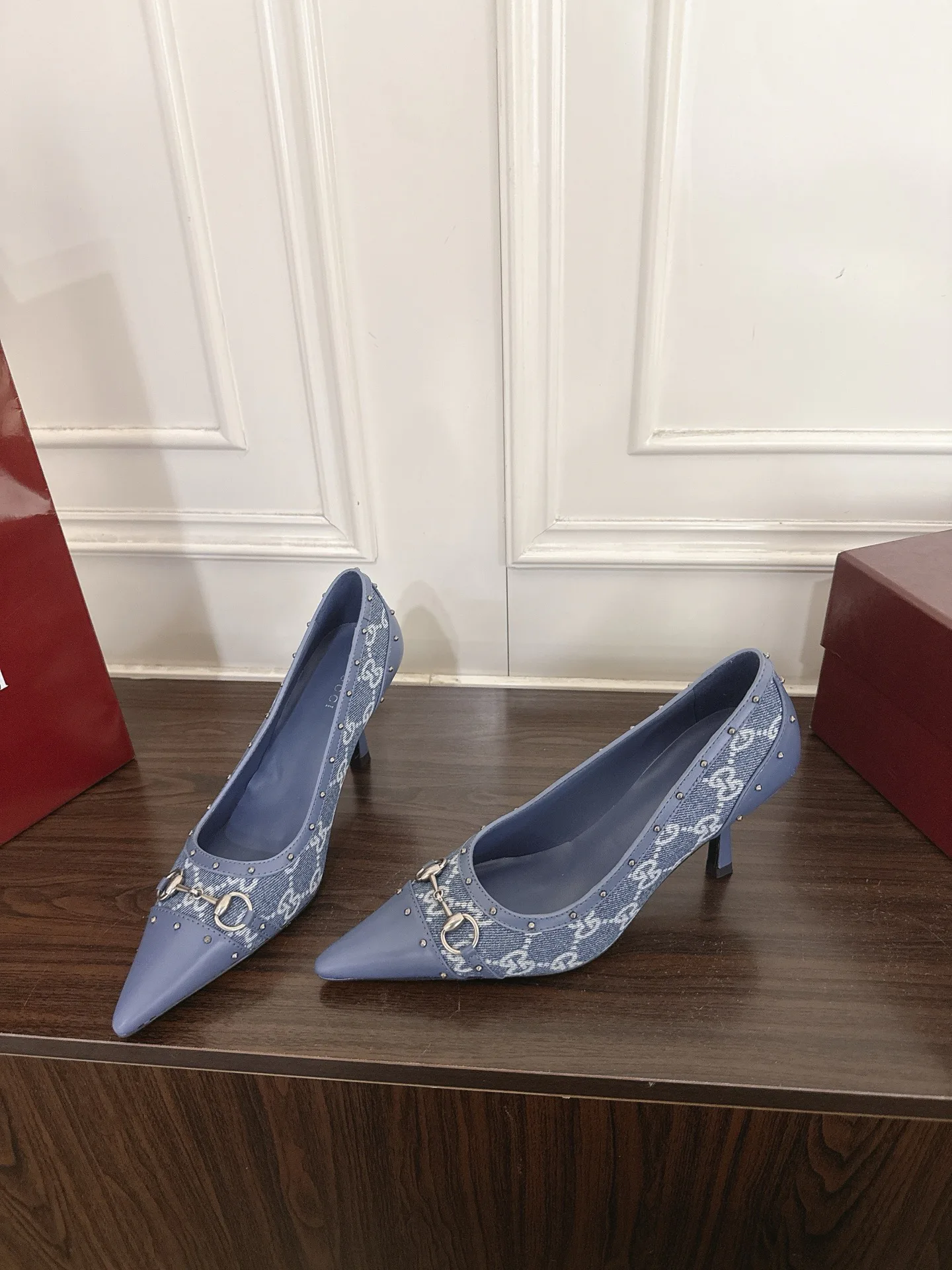 Туфли Женские Gucci 18135610