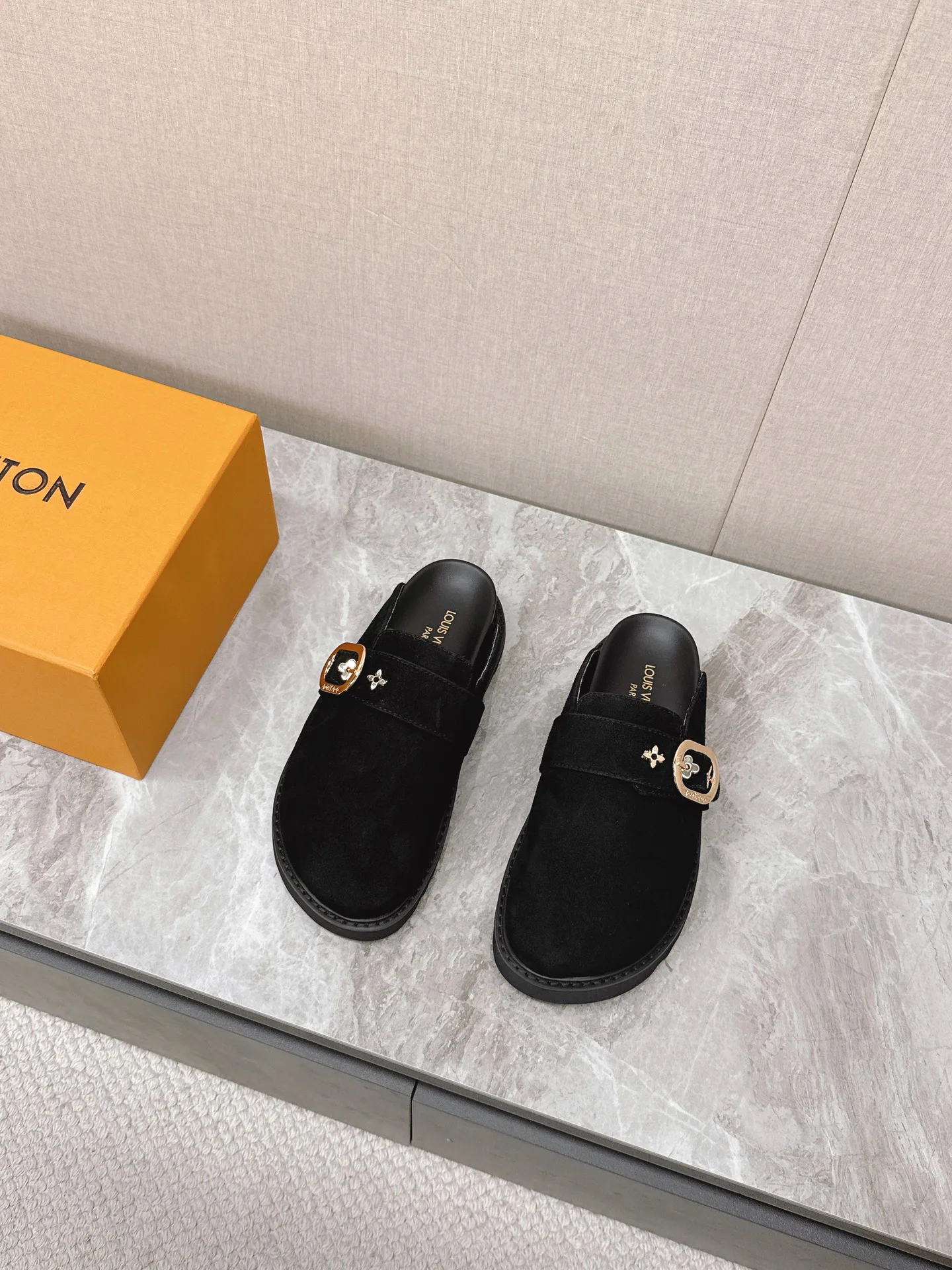 Мюли И Сабо Женские Louis Vuitton 22132