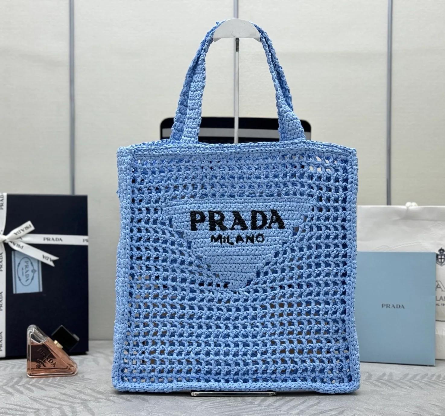 Классические Сумки Женские Prada 11681954