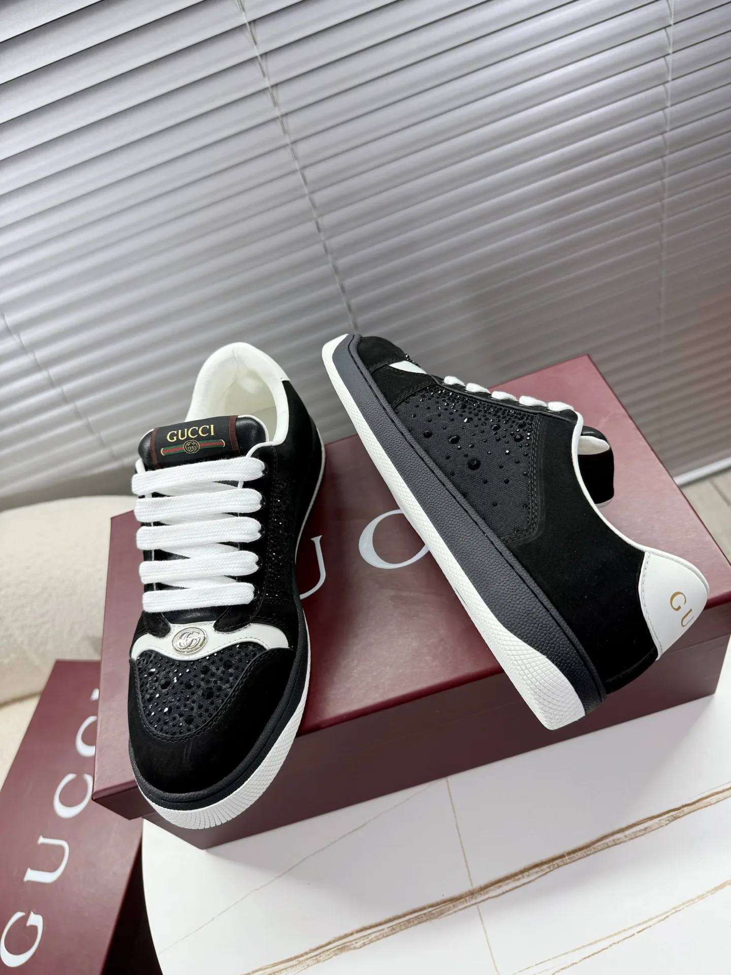 Кроссовки Женские Gucci 17451083